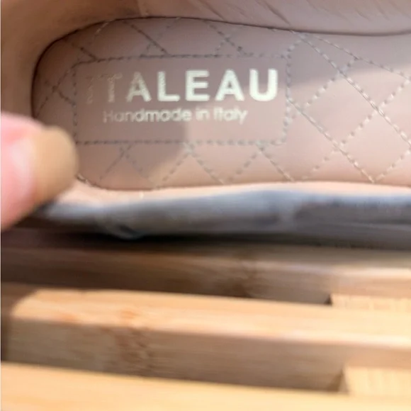 Italeau Women's Gray Suede Loafers - Picture 4 of 7